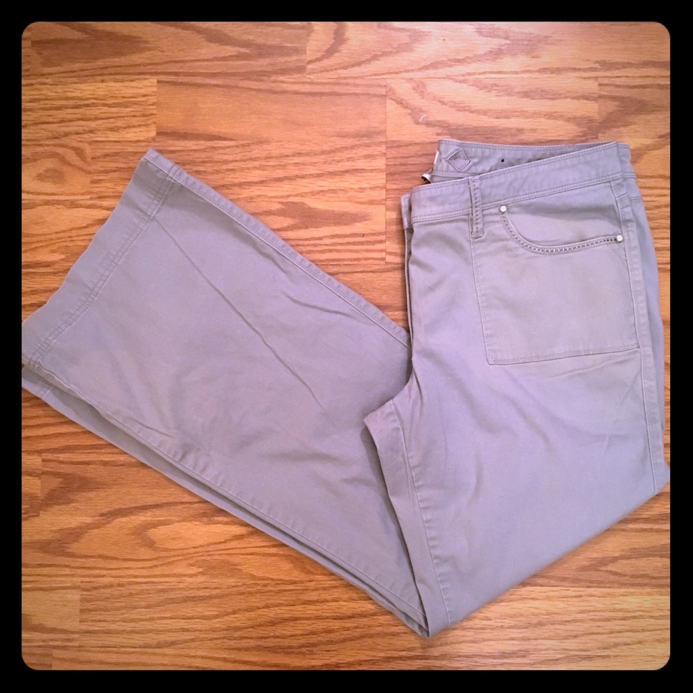 White House Black Market flare leg trousers sz 14
